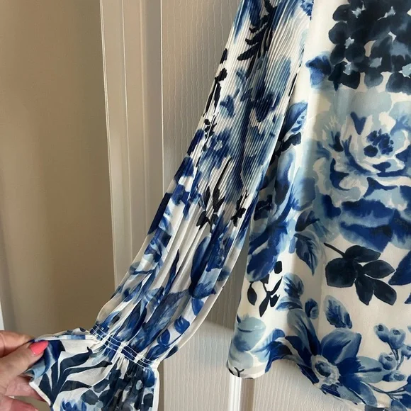 Talbots Blue and White Floral Blouse - Picture 3 of 7